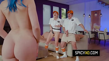 Busty milf seduce in threesome the tech nerds who came to fix her tv - Cadence Lux, Jewelz Blu | MyGothGf.com